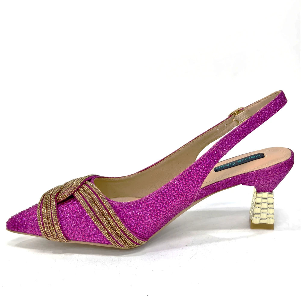 Black Hollow Design With Pointed Shoes And Fashion Three-Dimensional Bag Cozy Rhinestones Are Suitable For Parties