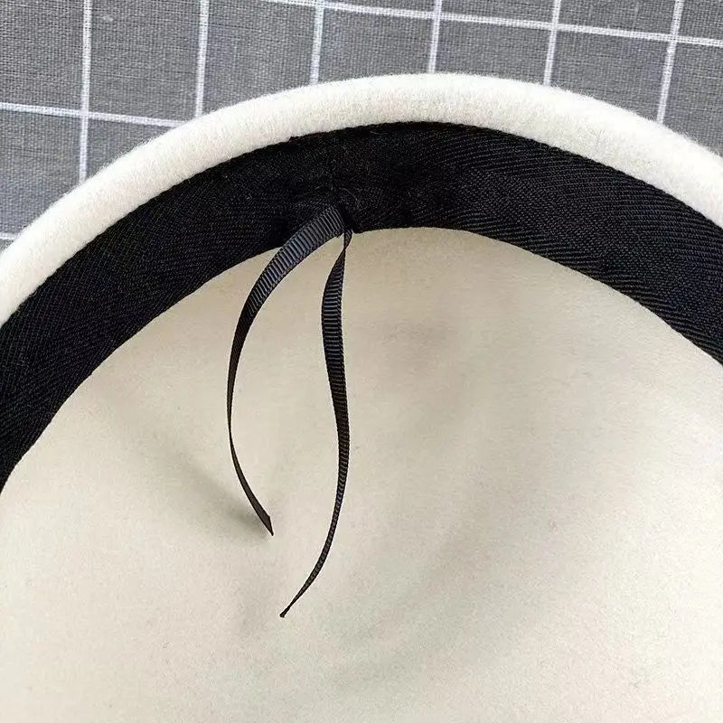 Classic Ladies Beret Hat Fancy Wool Felt Hat Warmer Winter Hat Cap White Black Women Fedora Hat Fascinator Pillbox Hat Formal