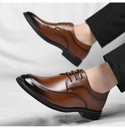 Spring Summer Hallow Dress Shoes for Men Solid Color Fashion Business Casual Shoes Male British Lace Designer Leather Shoe Man