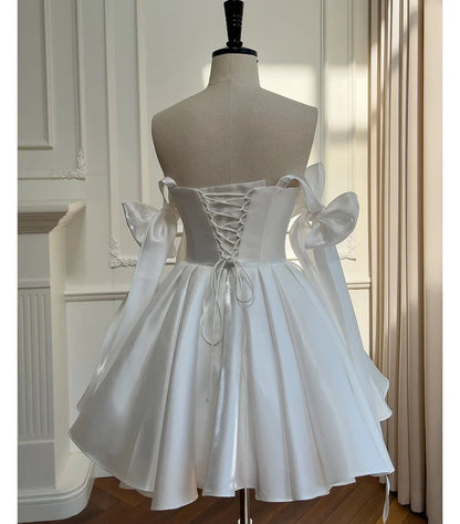 White Satin Bow Spaghetti Straps Cocktail Dresses A Line Knee Length Short Party Dresses Homecoming Dresses Formal Prom Gowns