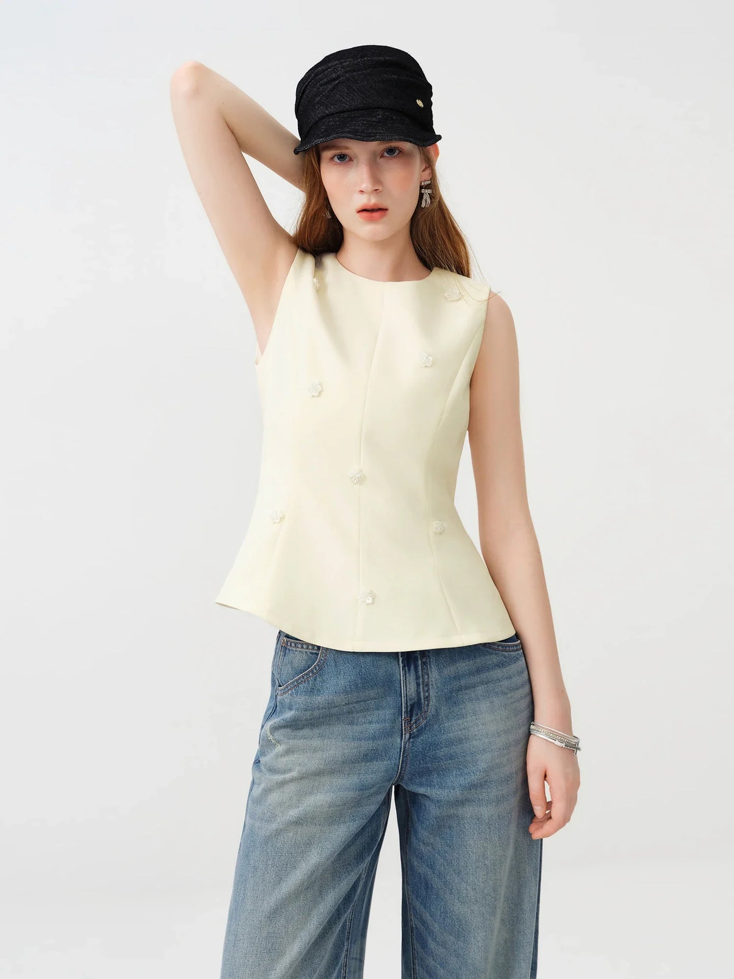 Women's Sleeveless Round Neck Beaded Vest Blouse Elegant Light Formal Top 2026 Summer Ceremony Wedding Bridesmaid