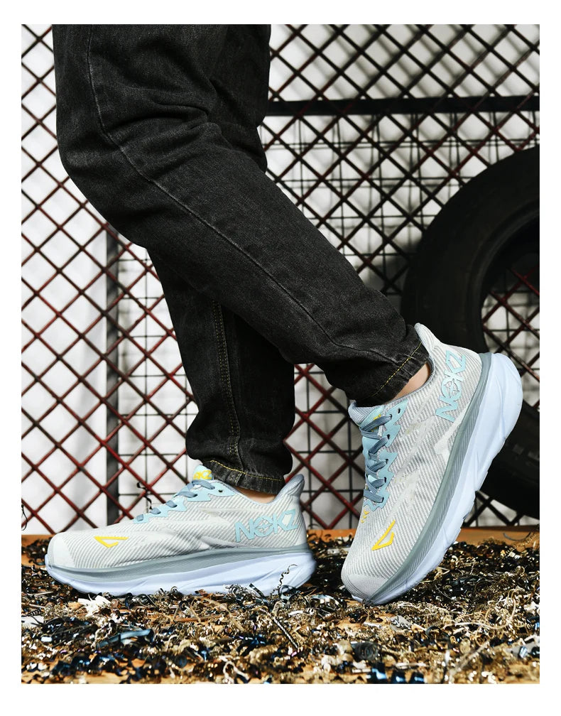 NEW Lightweight Safety Shoes Men Steel Toe Sneakers Anti-puncture Proof Breathable Work Safety Boots Man Comfortable Work Shoes