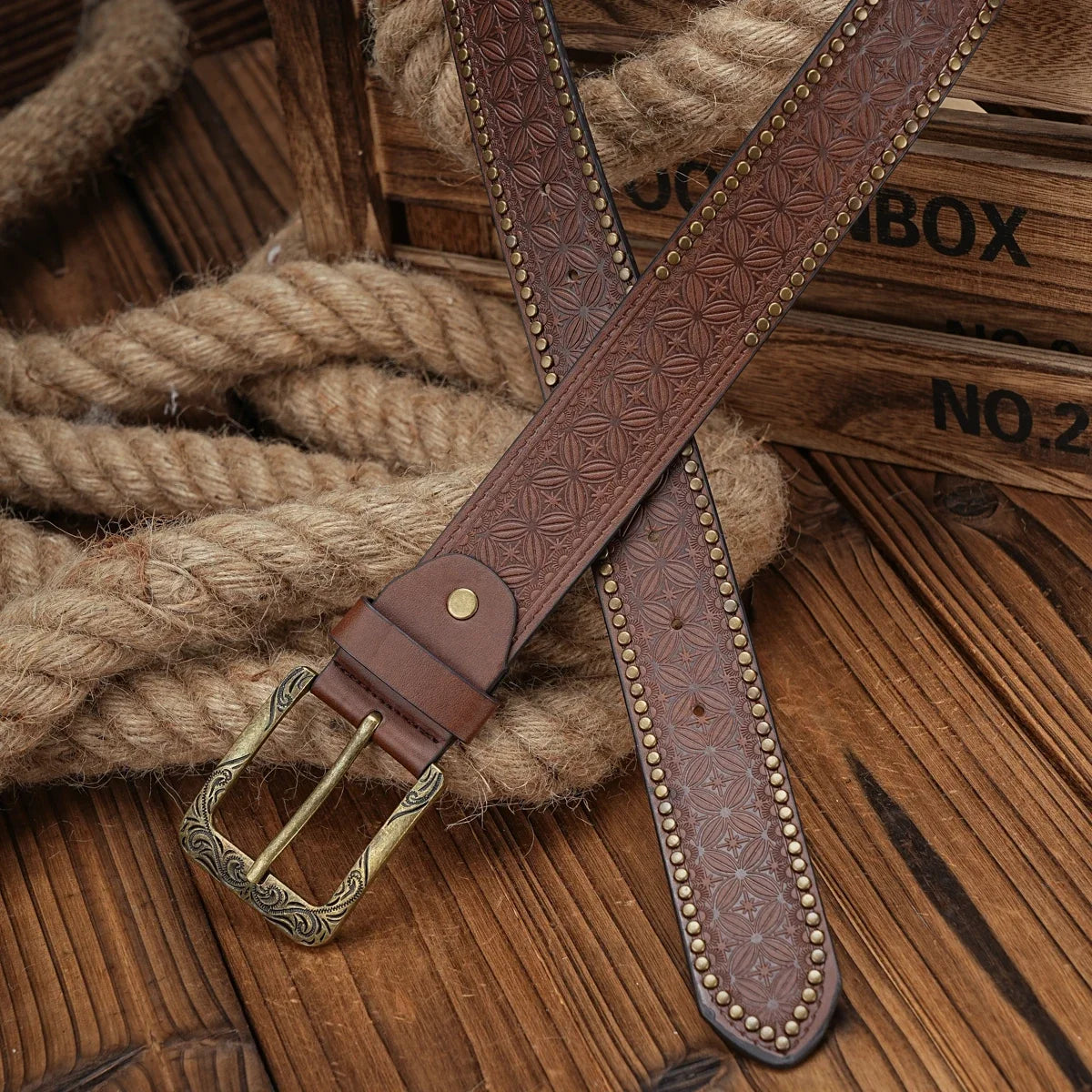 A Men's and Women's Casual Retro Belt Western Style! PU Leather Belt with Metal Buckle, Suitable for Daily Work Wear