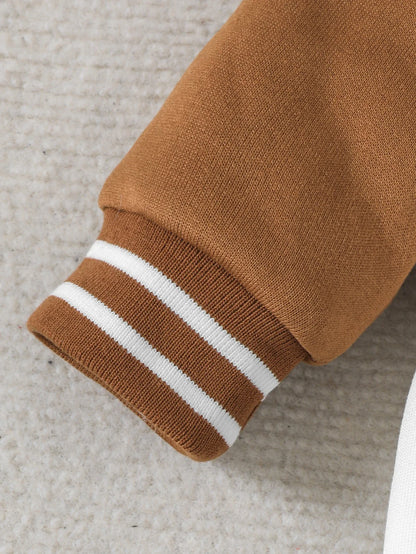 Baby boy bear pattern knitted fleece long sleeved jumpsuit, suitable for autumn and winter seasons
