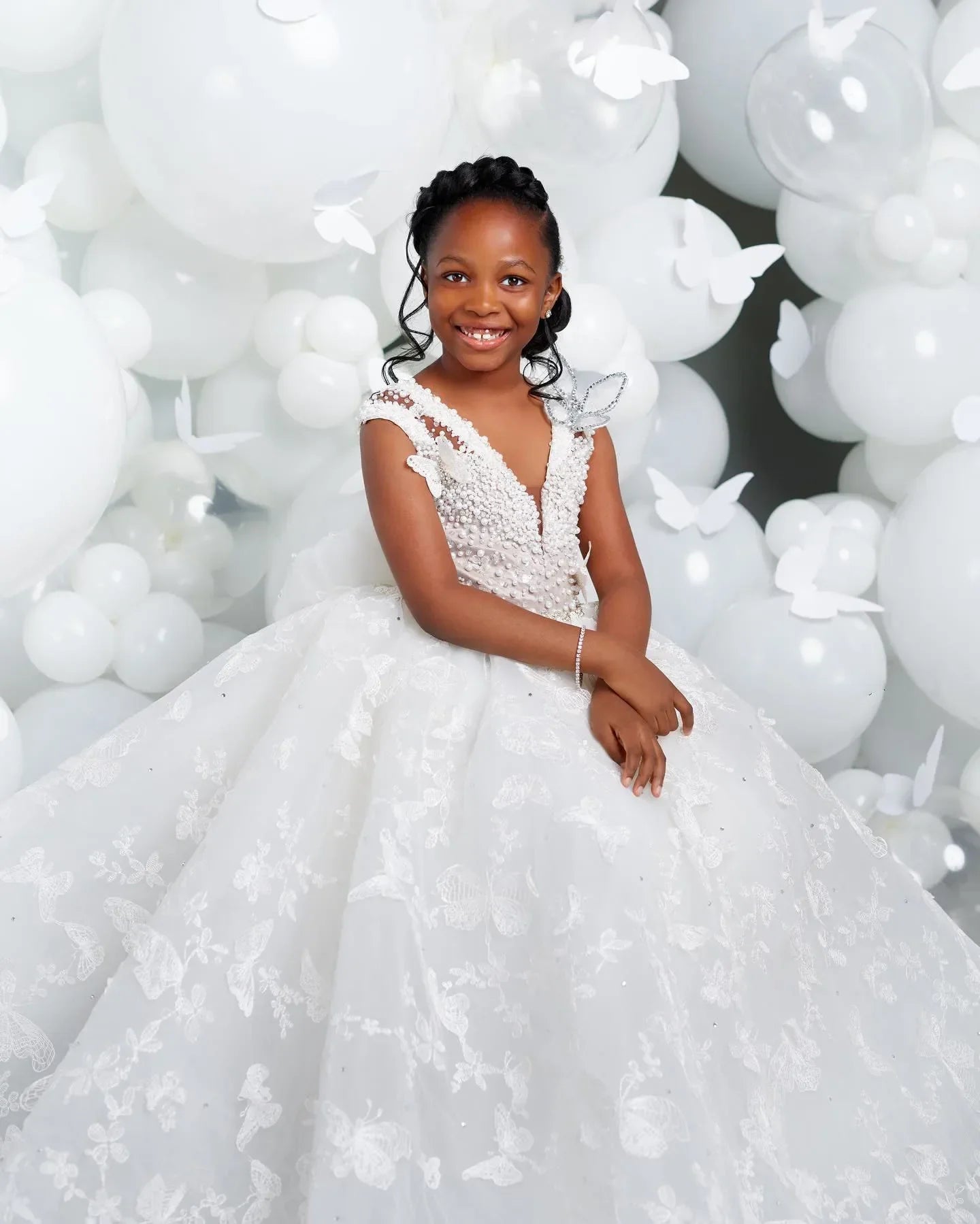 White Flower Girl Dresses for Wedding Butterfly Appliques Pearl Floor Length Girl Kids Birthday Party First Holy Communion Gown