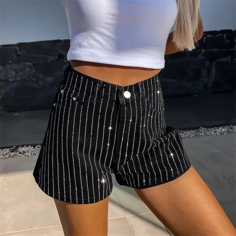 Fashion Small Diamonds Stripe Decoration Denim Shorts Straight Three Quarter Pants Female Summer Casual Commuter Mini Jeans 2024