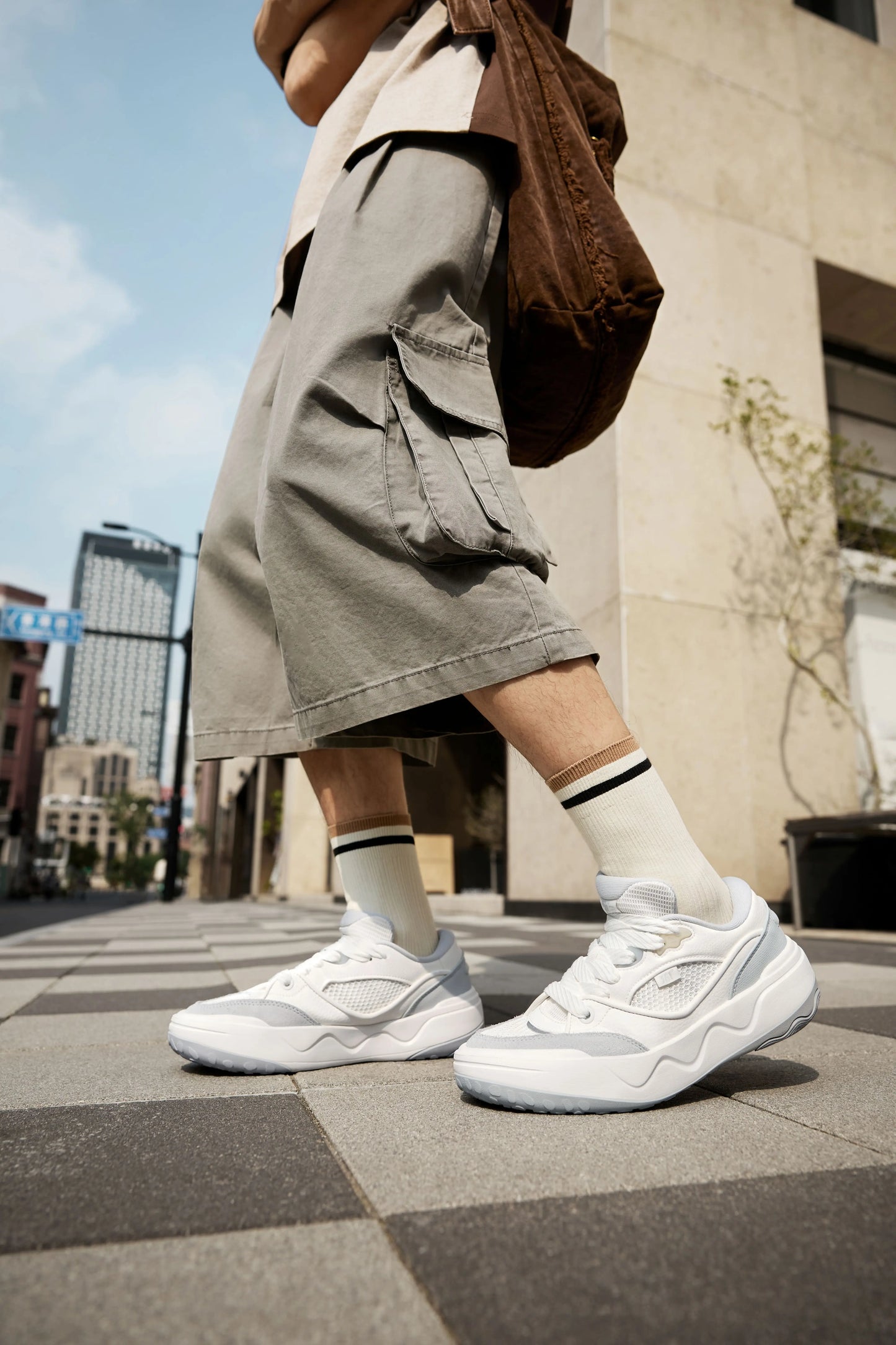 Men board Shoes Balanced Breathable Mesh Lightweight Cushioning Jogging Comfort Male Sneakers 672616615