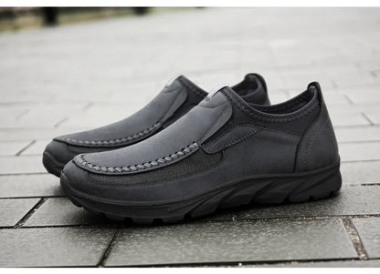 Men Casual Shoes Breathable Loafers Sneakers Fashion Comfortable Flat Handmade Retro Leisure Loafers Shoes Men Shoes