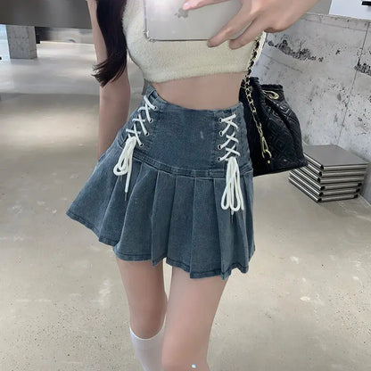 تنورات دنيم مطوية نسائية لطيفة برباط أنيقة بناتي تنورة صيفية قصيرة على الطراز الكوري بتصميم مثير بخصر عالٍ وملابس الشارع للجامعة