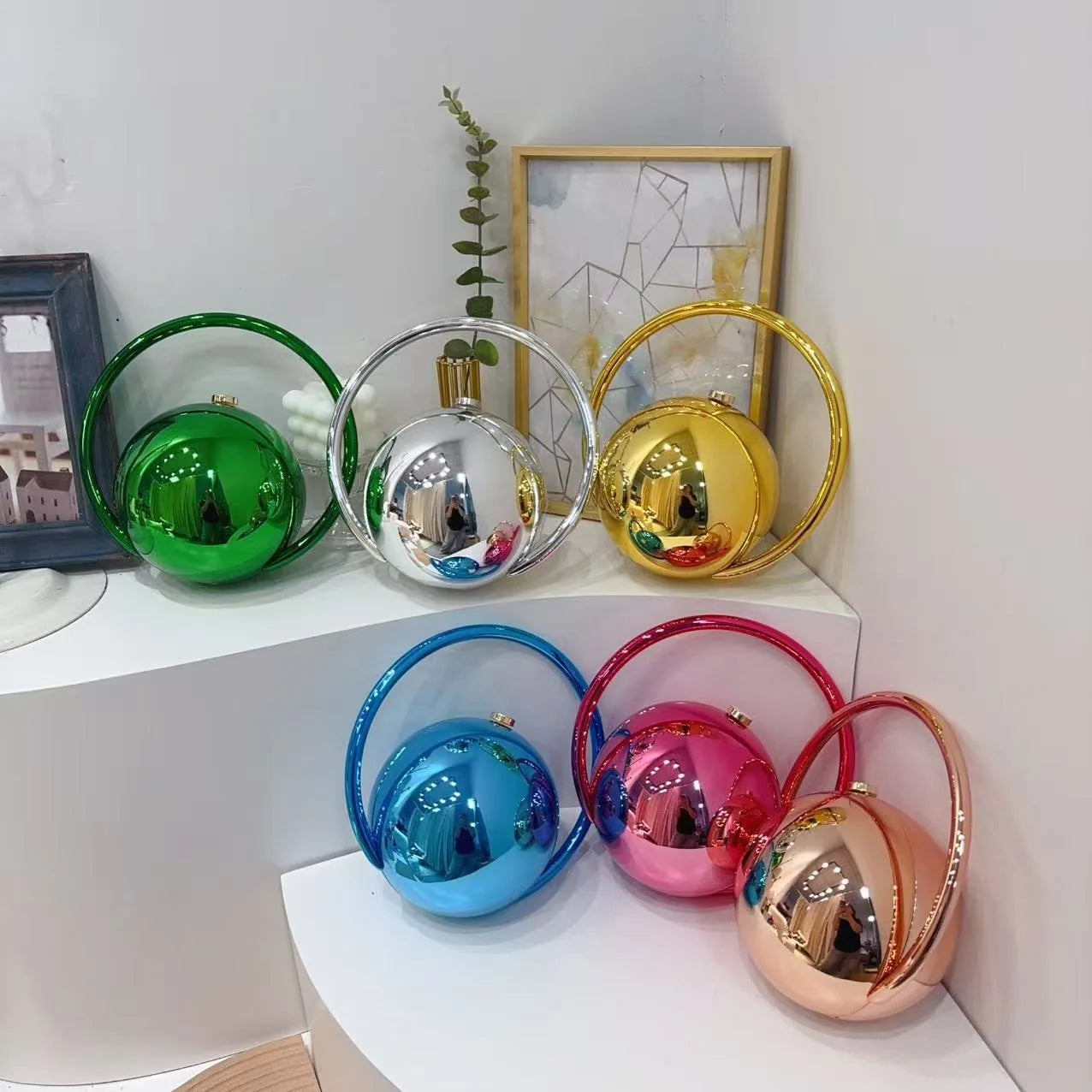Gold Acrylic Round Ball Hand Bag For Women Handbags Silvery Evening Clutch Handbags Round Ball Purse 2025 Chic