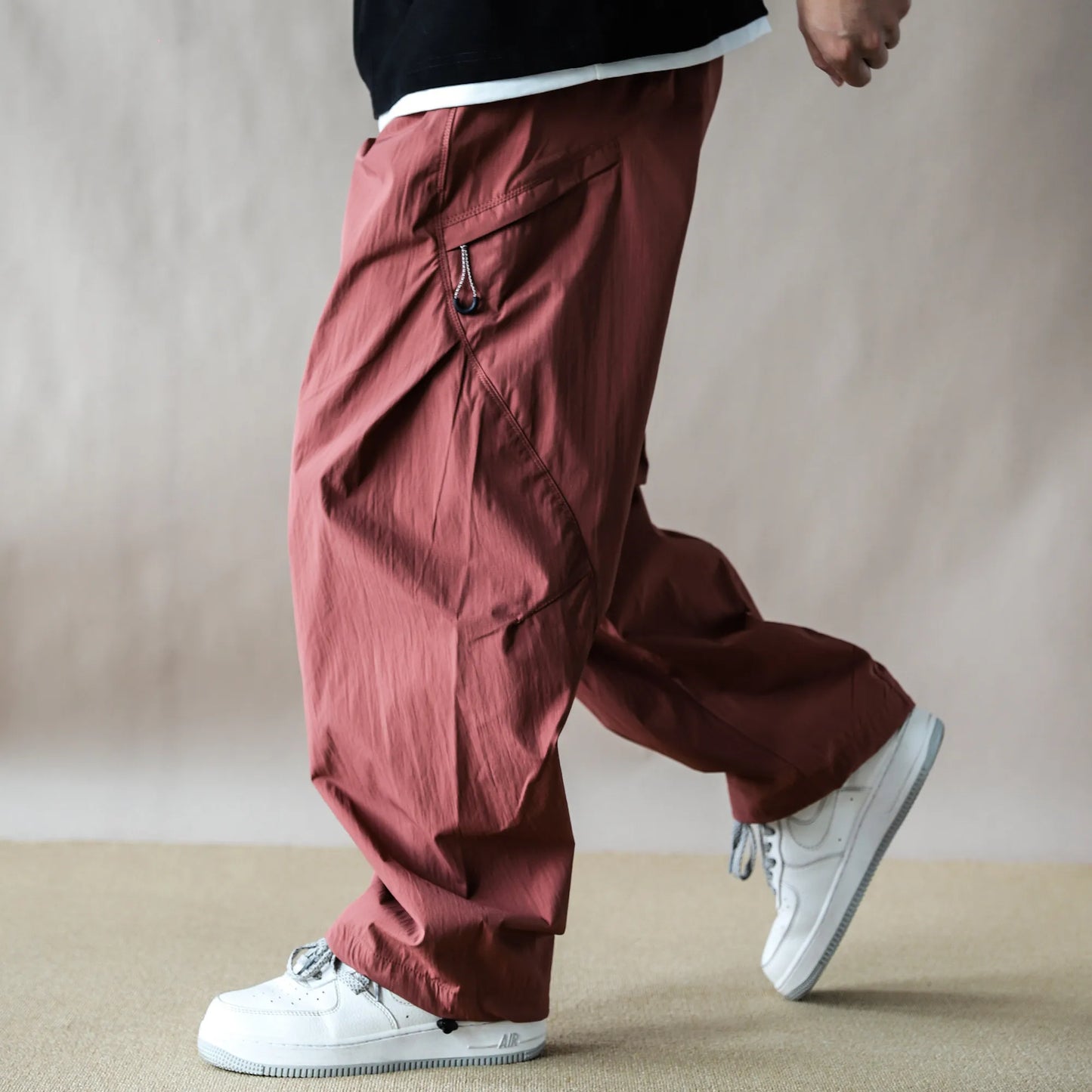 Mens Outdoor Water Resistant Quick Dry Cargo Jogger Pants Loose Fit Lightweight Breathable Streetwear Trendy Summer Casual Baggy