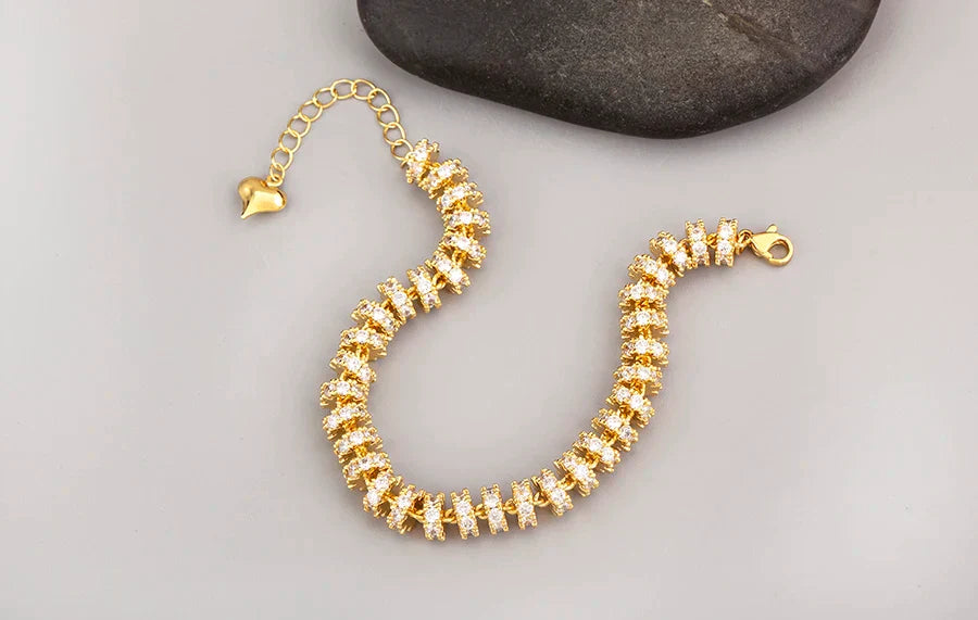 Fashion Gold Plated Chain Bead Bracelet for Women Colorful Crystal Zircon Heart Shape Charm Wedding Party Jewelry Gifts