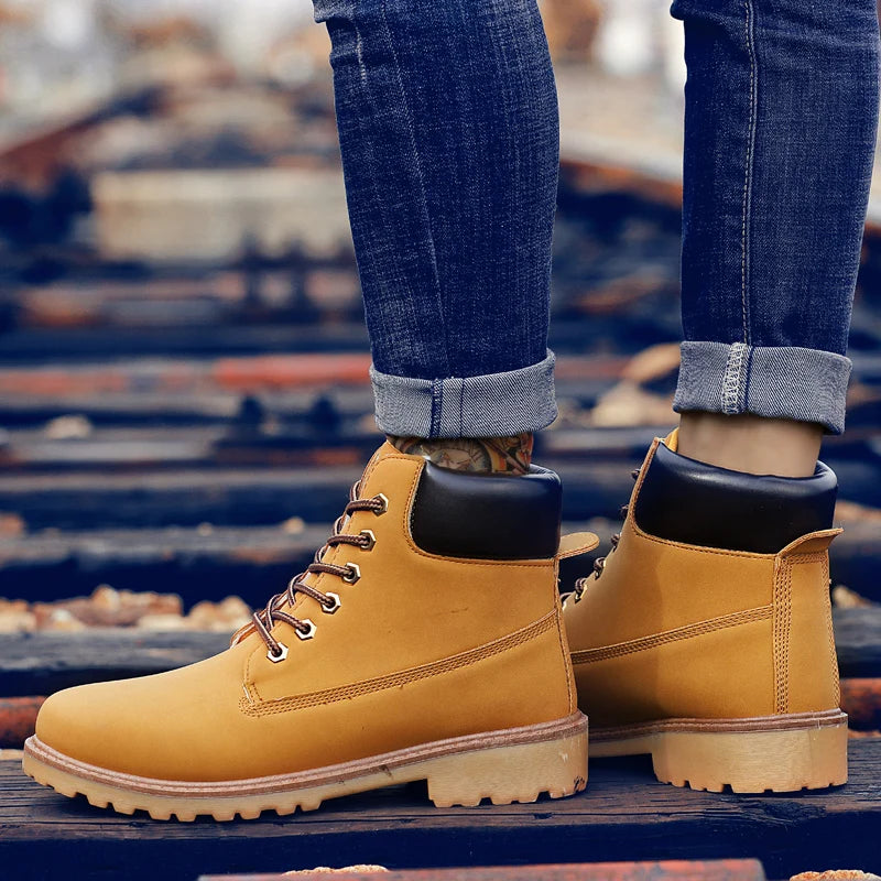 Designer Leather Mens Spring Fall Ankle Boots Trekking Yellow Coffee Designer Tactical Boots Outdoor for Men Work Shoes Sneakers