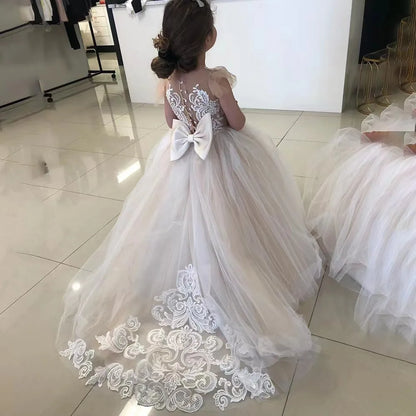 Cute Flower Girl Dresses for Wedding Big Bow Appliques Long Little Pageant Gowns Girls White Tulle First Communion Gowns
