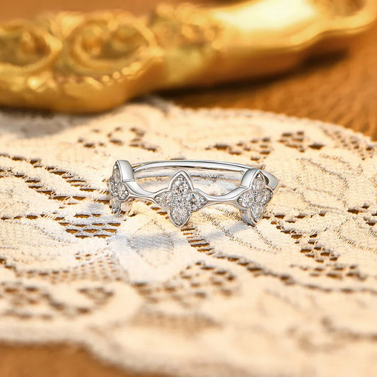 Bagues en Moissanite Fleur Trèfle Chanceux pour Femmes Bague de Fiançailles en Argent Sterling S925 avec Diamant Étoilé Cadeau Fête des Mères 2026