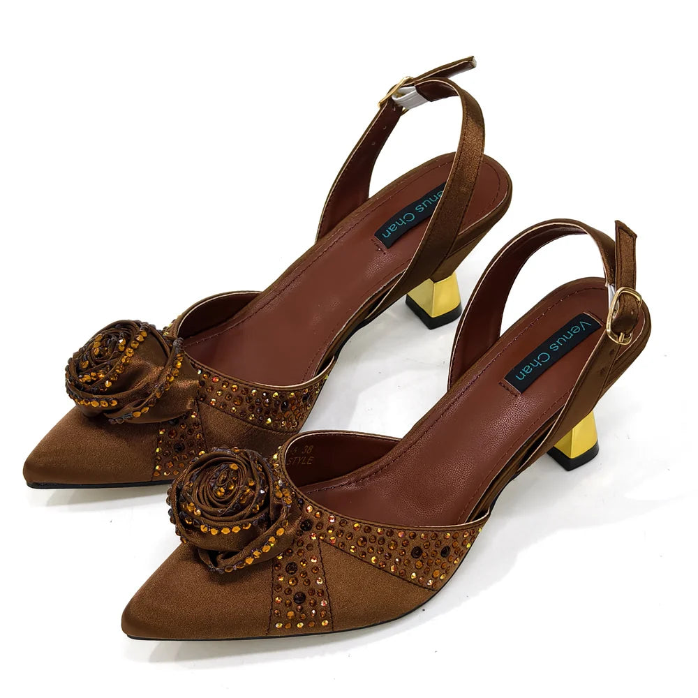 Elegant Rhinestone-Embellished Brown Heeled Shoes and Handbag Set for Women with Floral Decoration – Perfect Small Size Fashion