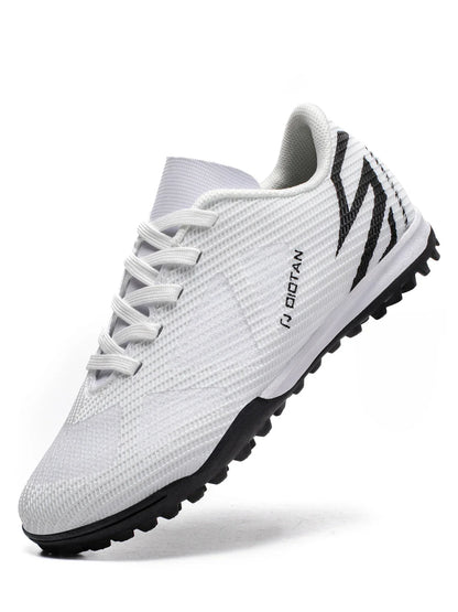 Low-top, soccer shoes, unisex, TF and FG, slip-resistant and wear-resistant, available in 3 colors. Sole spikes Not above ankle