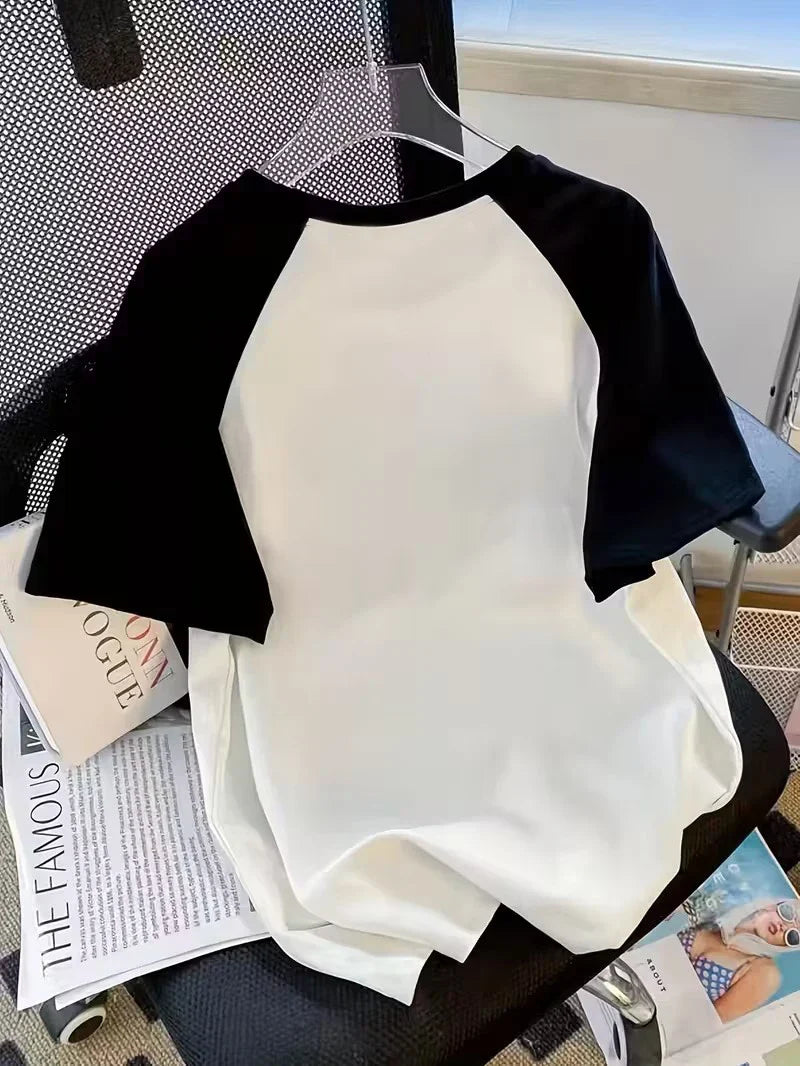 Kawaii T Shirt  Retro Black Cat Letter Print Crew Neck T-Shirt Casual Short Sleeve Top for Spring Summer Women's Clothing