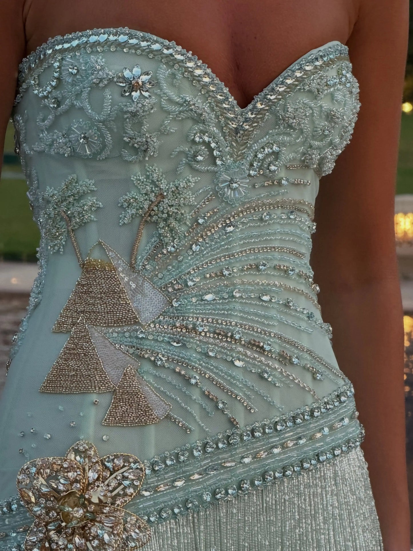 Luxury A-line Sweetheart Neckline Crystal Beaded Tassel Evening Gowns Glamorous Stylish Chiffon Party Dresses