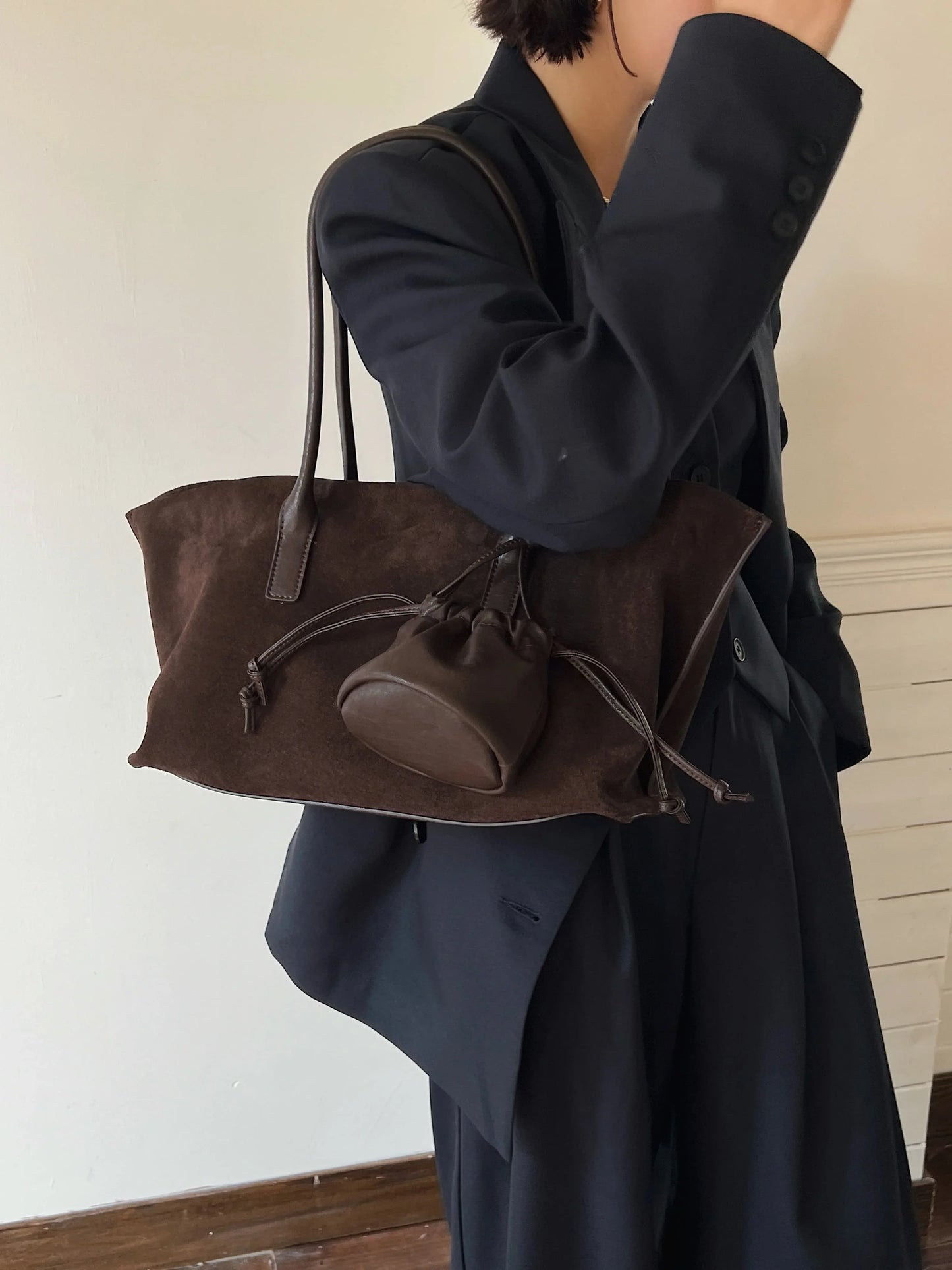 Vintage Large Capacity Suede Tote Bag Designer Trapeze Shoulder Bags for Women Luxury Genuine Leather Handbag and Purse 2026