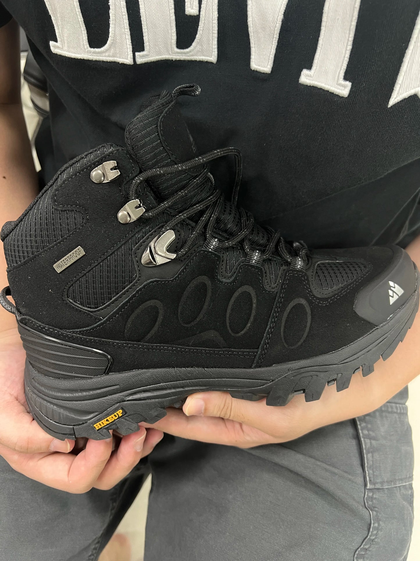 High-Top Men Hiking Boot Winter Outdoor Shoes Lace-Up Non-slip Outdoor Sports Casual Trekking Boots Man Waterproof Suede
