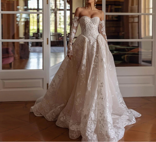 A-Line Graceful Wedding Dresses Strapless Long Sleeve Vestido De Novia Lace Embroidery Vintage Custom Made Bridal Gown