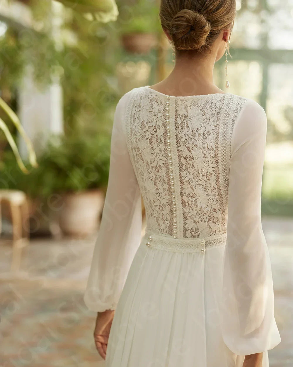 Customized Summer Beach Wedding Dresses Boho Bridal Gowns 2024 Lace Bride Dress Long Sleeves Wedding Gowns White Round Neck