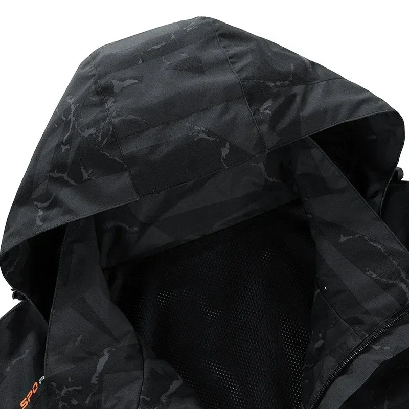 Spring Men's Windbreaker Korean Fashion Loose Waterproof Hooded Coat Outdoor Leisure Function Camping Camo Jacket Men's Workwear