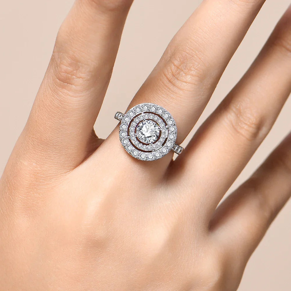 Full D Color VVS1 Luxury Moissanite Ring Round Cut 1.0CT S925 Sterling Silver Engagement Wedding Jewelry Gift for Women