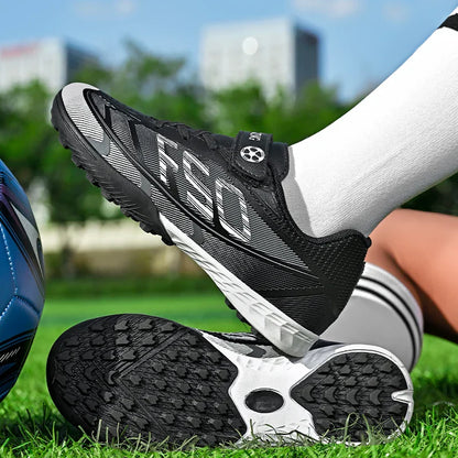 New Kid Match Boys Football Boots Sneakers Professional Non-Slip Sports Shoes Match Soccer Shoes Outdoor Comfortable Unisex