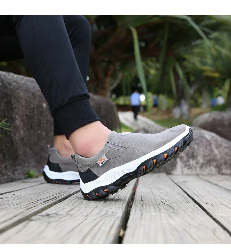 Casual Men's Sports Shoes Outdoor Walking Loafers Comfortable Shoes Fashionable and Lightweight Plus Size 38-50