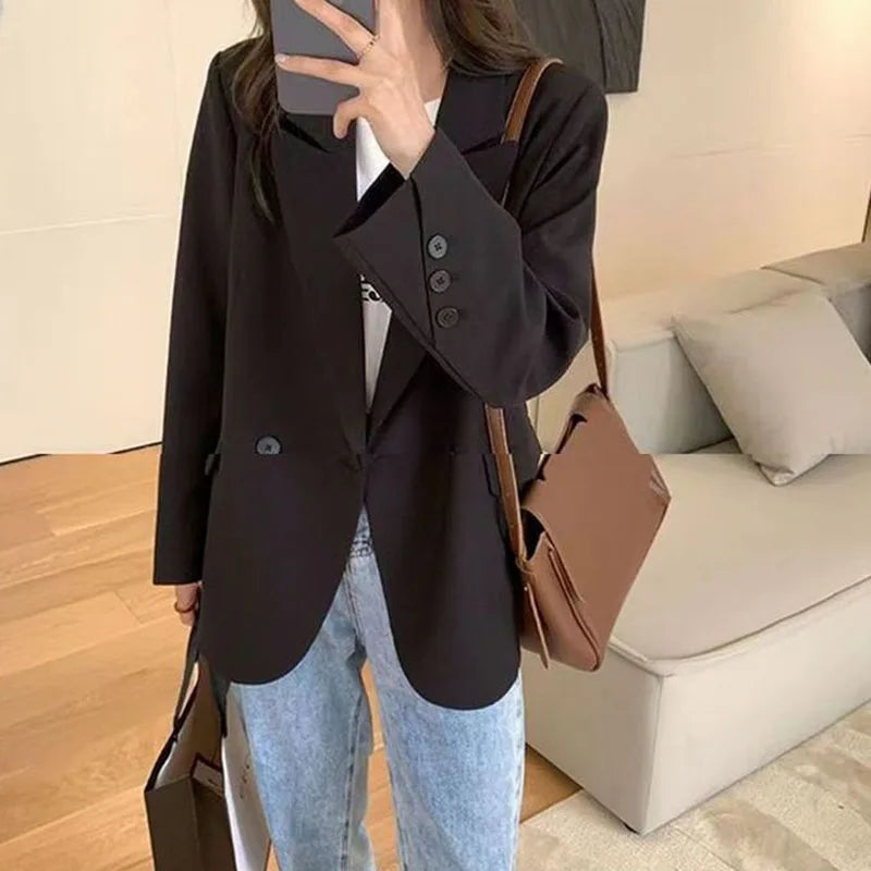 Casual Oversize Khaki Blazer with Shoulder Pads Women Notched Lapel Back Split Suit Coat Female Autumn Fashion Solid Streetwear