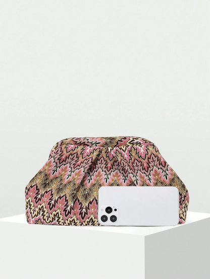 New Bohemian Style Retro Jacquard Pleated Cloud Clutch Bag, Niche Design with a High-End Feel, Elegant Socialite Evening Bag, Versatile Commuter Makeup Bag, Exclusively for Women (Random Patterns)