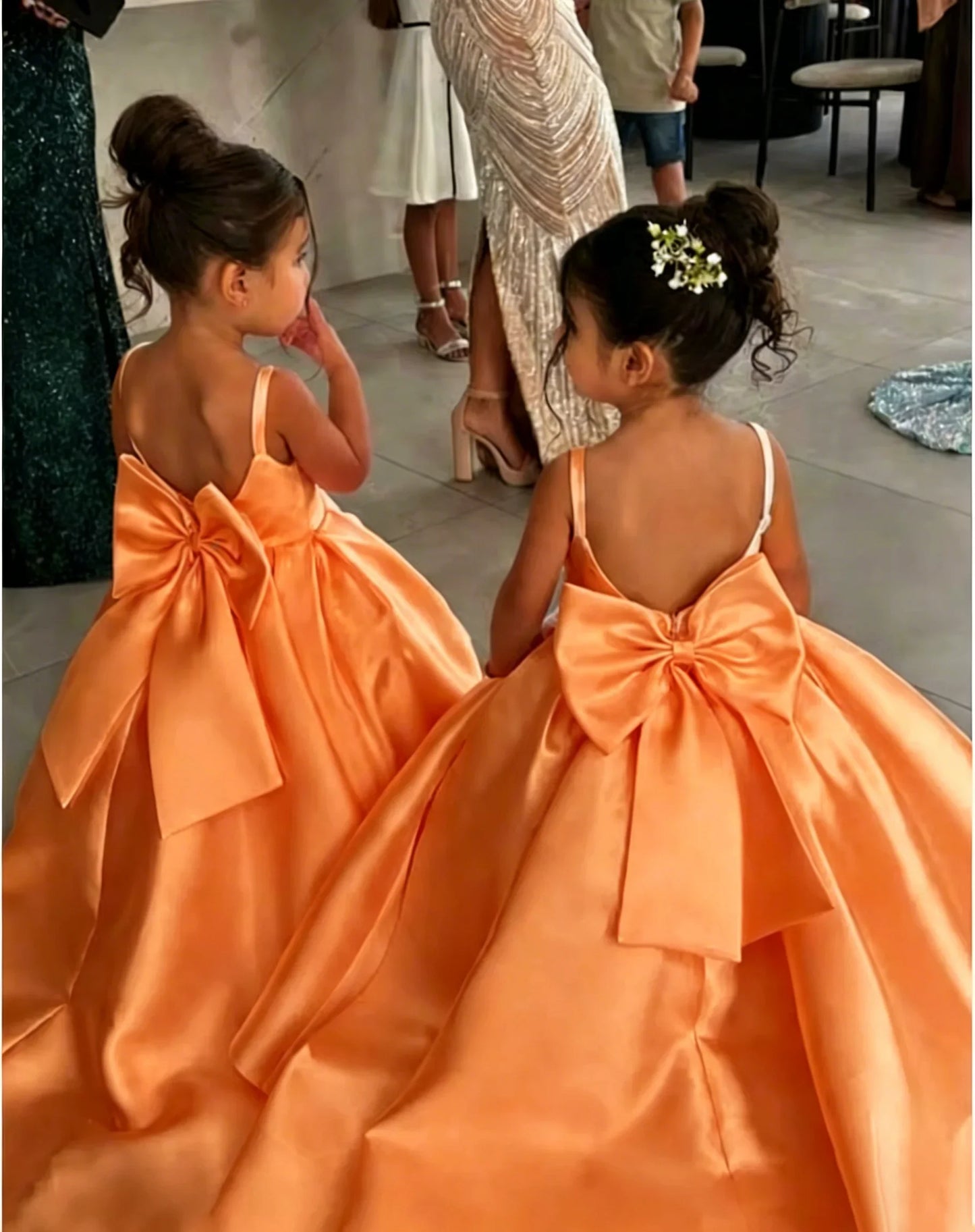 Ivory Flower Girl Dress With Bow Strap Mini Bridal Wedding Dress Kids Ball Gown 1st Communion Frock Customized Vestidos De Noiva
