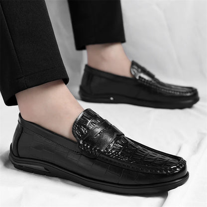 Mens Leather Mens Loafers Non Slip Walking Flats Breathable Driving Shoes Outdoor Slip on Casual Shoes Man Work Office Sneakers