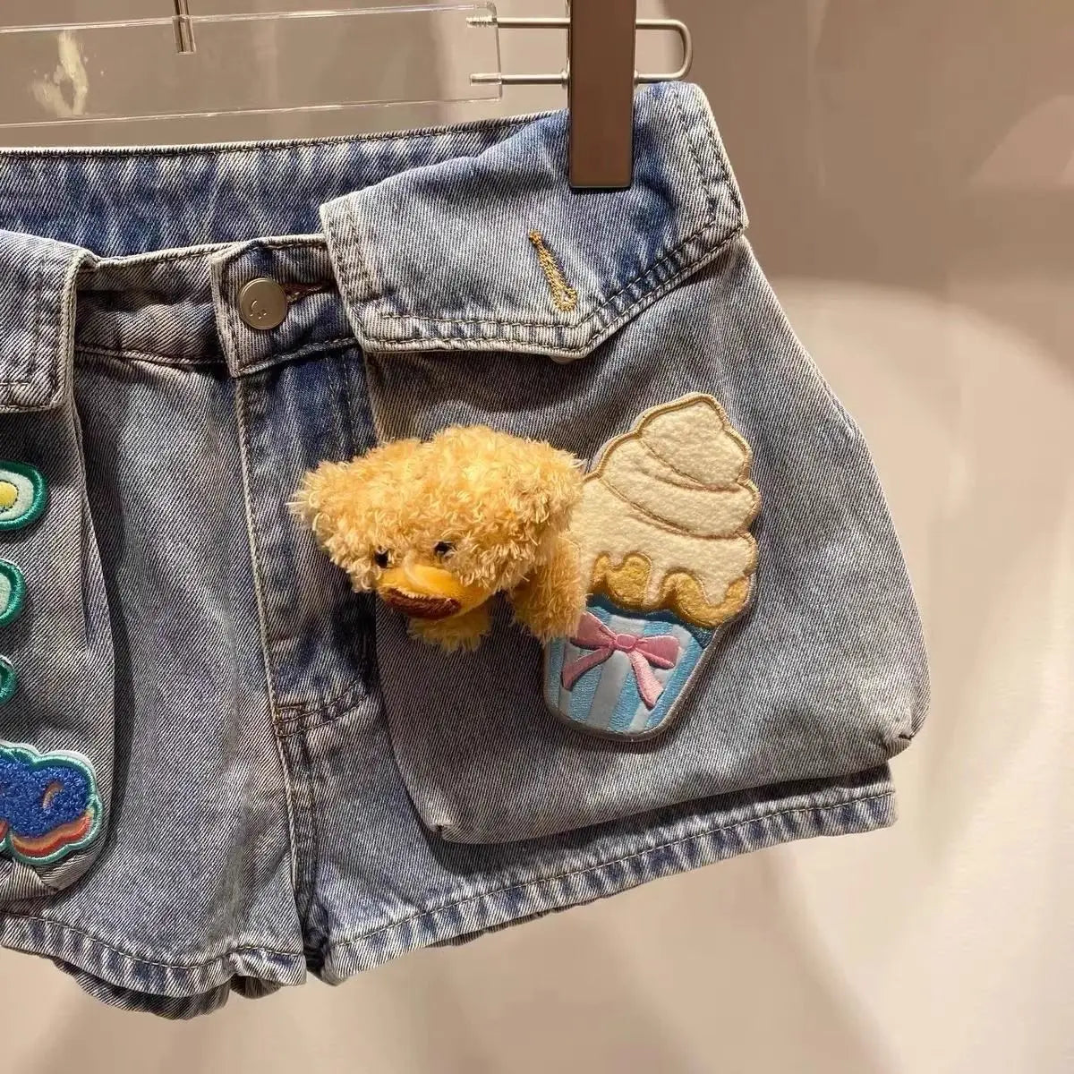 Design 3d Bear Velcro Design Denim Shorts Women's Summer New Loose Jeans Hot Pants
