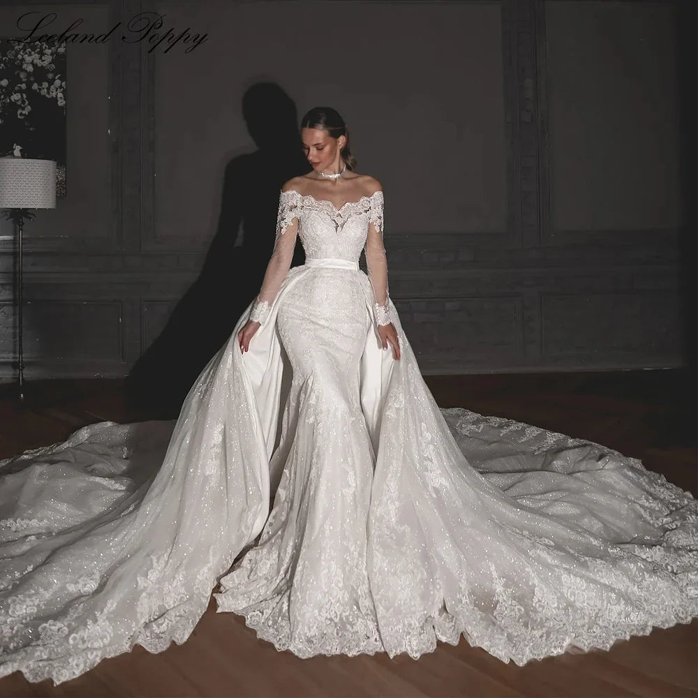 Customized Boat Neck Mermaid Lace Wedding Dresses Beaded Appliques Long Sleeves Bridal Gowns with Detachable Train