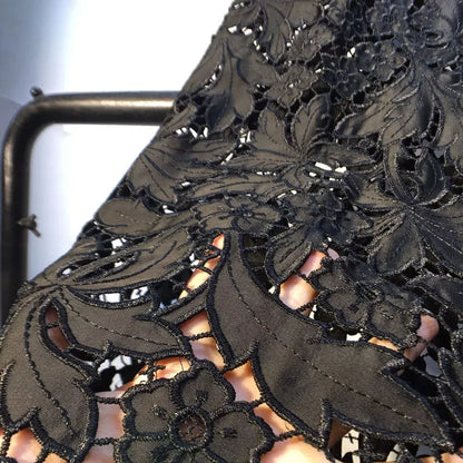 European 2025 Hollow Lace Jeans Women Summer New Black Lace Denim Pants Heavy Industry Beads Hot Diamond Denim Splicing Crochet