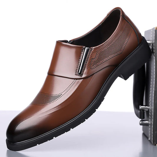 2026 New Designer Leather Shoes for Men Spring Autumn Business Casual Shoes Male Fashion Solid Color Wedding Shoe Man