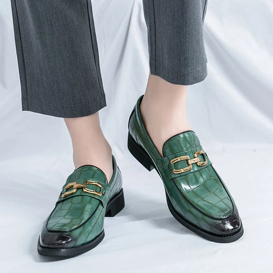 46 plus-size Metal Pressed Floral Loafers 2024 new merchant leather shoes men's casual pressed plaid leather pointy