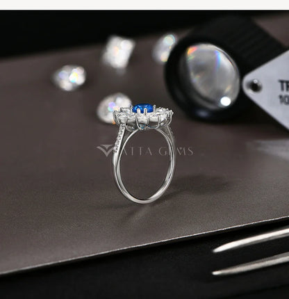 2024 D VVS1 Pear Cut Moissanite Rings Lab Blue Zircon for Women S925 Sterling Silver Flower Jewelry Birthday Party Gift