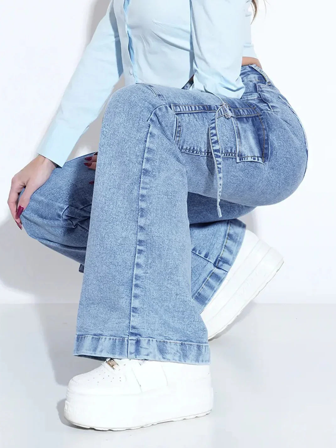 Women's Cargo Jeans with Multiple Pockets - Stylish and Practical Work Denim Pants for Everyday Comfort and Functionality