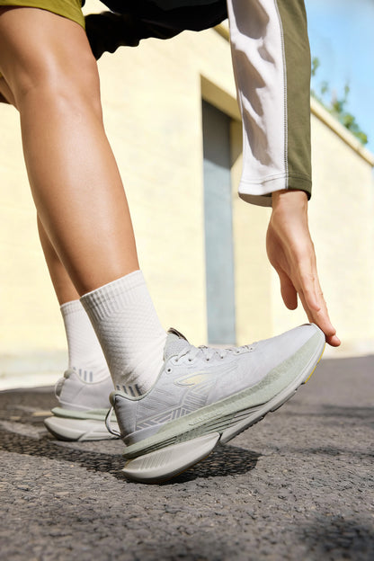 6.0 Men Running Shoes New Mesh Soft Breathable Rebound Shock-absorber Stable Versatile Male Sneaker 672612202