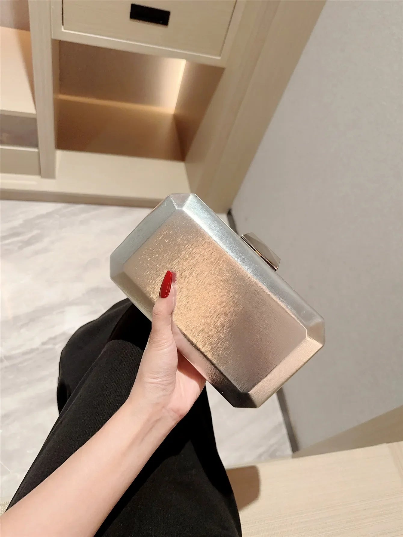 European and American Fashionable Dinner Bag Metal Buckle Clutch Bag Square Box Bag Crossbody Chain Bag Evening Bag Dress Bag