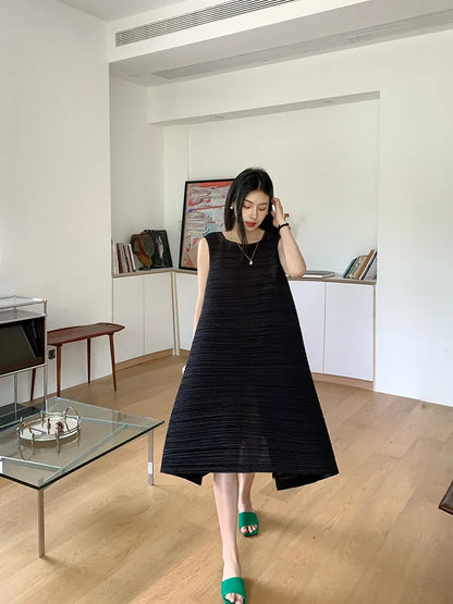 Miyake Pleated Women's Dresses Loose Plus Size High Quality Sense of Elegance Sleeveless Mid-length Skirt 2025 Spring New