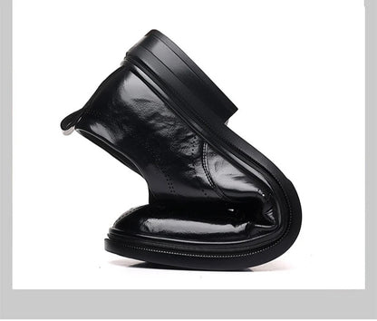 2026 Spring Autumn New Brogue Shoes for Men Solid Color Leather Dress Shoes Male Fashion Business Casual Wedding Shoe Man