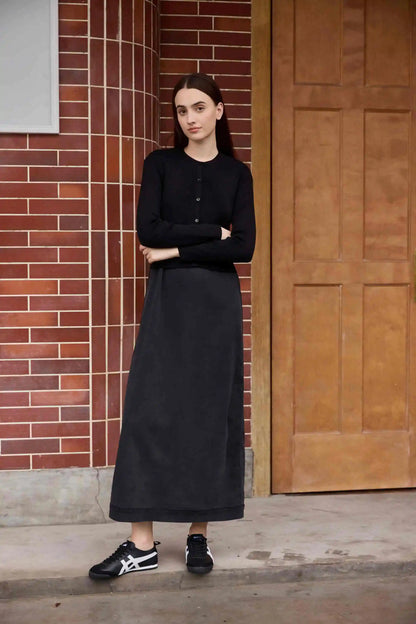 AP Women 2026 Autumn and Winter Denim V-neck Dress Knitting Cardigan Mock Neck Modal Shirt