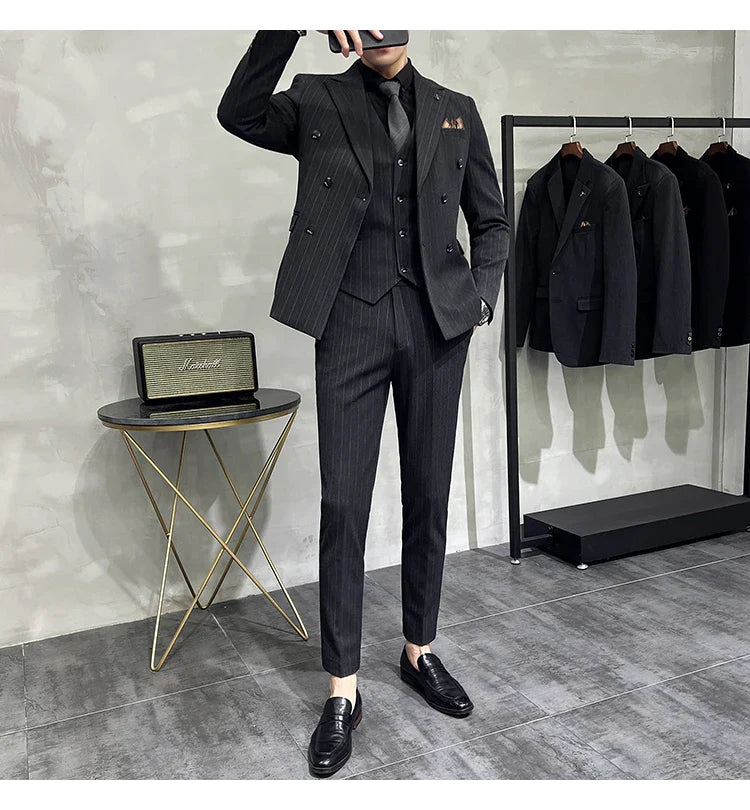 2025 High-quality Korean Version Slim-fit Business (Suit + Vest + Trousers) Striped Double-breasted Suit Three-piece Set