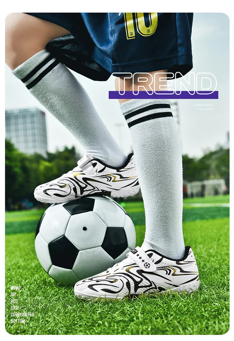 New Kids Soccer Shoes Original Football Shoes Boy Girl Indoor Professional Football Field Boots Society Cleats Non Slip Sneakers