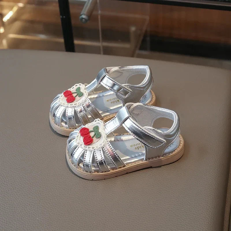 2025 New Summer Baby Girls Sandals Pu Leather Cartoon Strawberry Children's Beach Sandals Non-slip Sole Kids Shoes 21-30